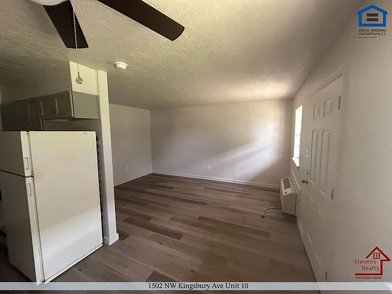 Amber Apartments — Photo 41