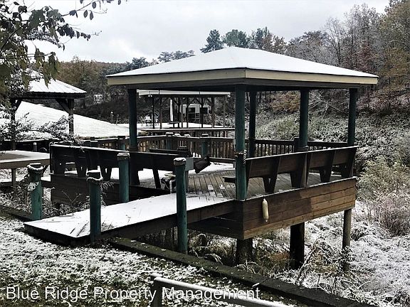 2nd image of 115 Lake Haven Dr