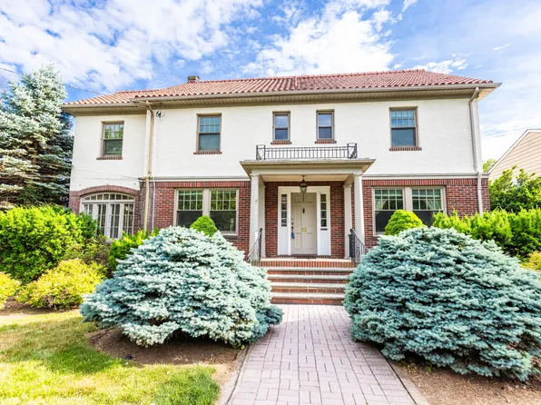 22 Serafin Pl, Glen Rock, NJ 07452