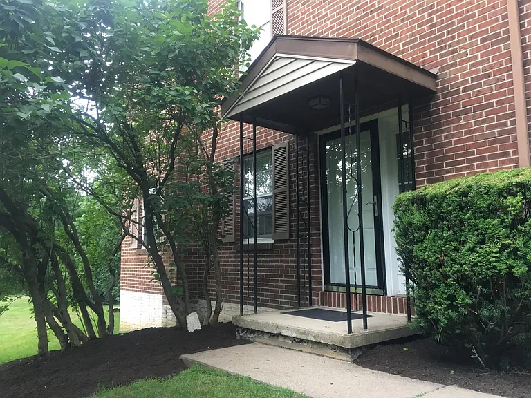 1101 Teaberry Ln — Photo 45
