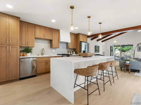 11911 Lomica Dr, San Diego, CA 92128