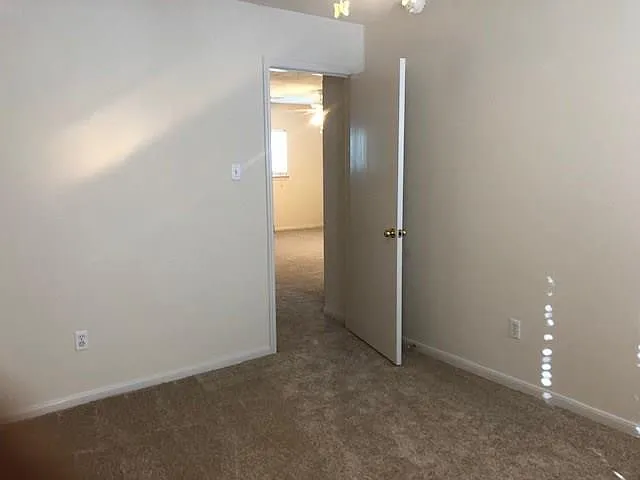 28814 Waltham St — Photo 41