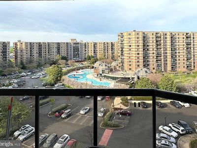 8360 Greensboro Dr APT 919, Mc Lean, VA, 22102
