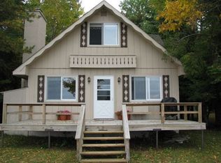 14484 N Forest Beach Shores Rd, Northport, MI 49670
