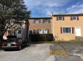 84 Rose Of Sharon Dr, Etters, PA 17319