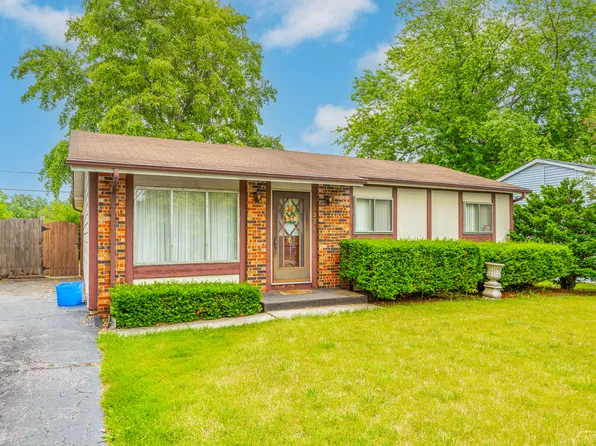 132 N Ashbury Ave, Bolingbrook, IL 60440