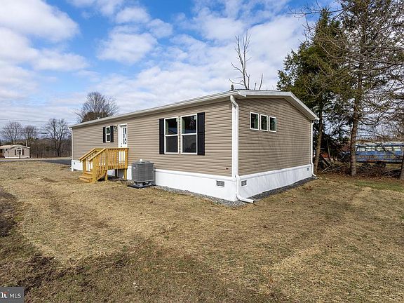 4th image of 144 Gorton Rd