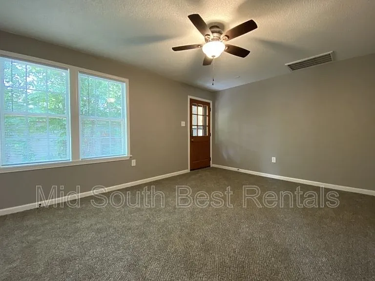 1710 Wolfe St #B — Photo 5