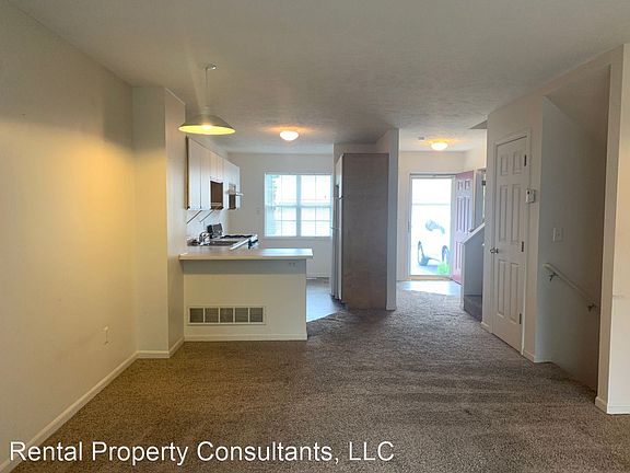 5th image of 1022 Ada Place Dr SE