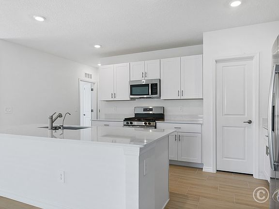 5th image of 35032 Gravelly Dr