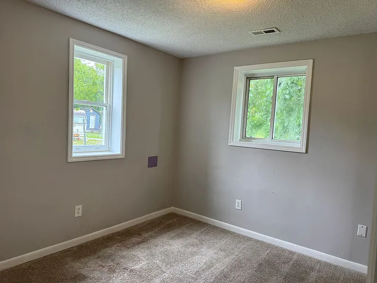 2201 Chestnut Ave — Photo 4