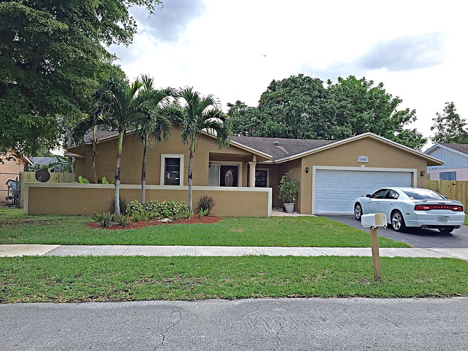 1st image of 10422 SW 138th Pl