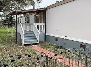 735 Fort Worth St, Rockport, TX 78382