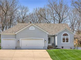 11701 E 86th Ter, Raytown, MO 64138