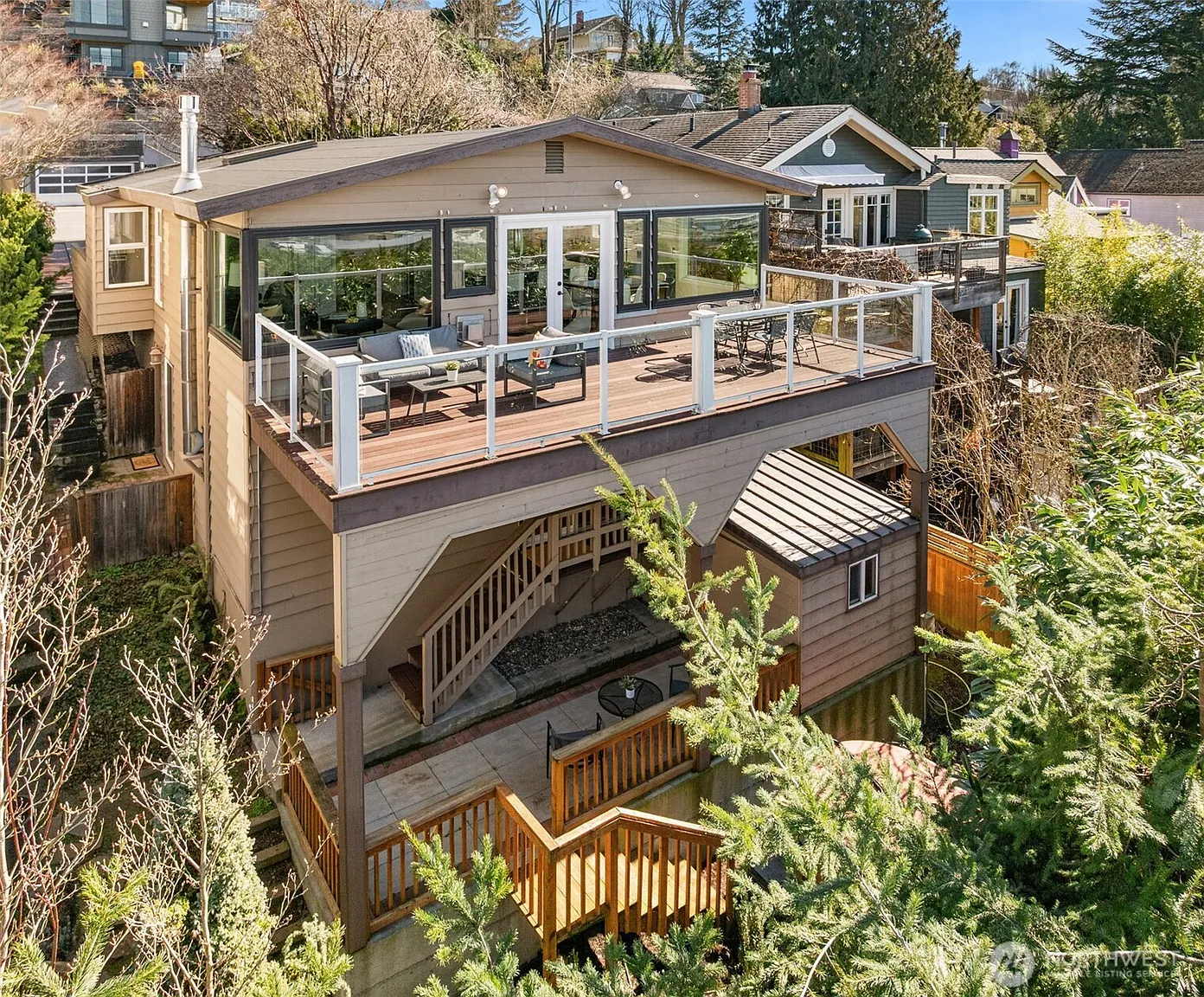 2541 12th Avenue W photo 1