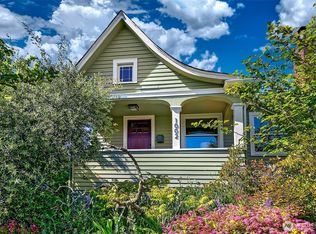 1002 NW 70th St, Seattle, WA 98117