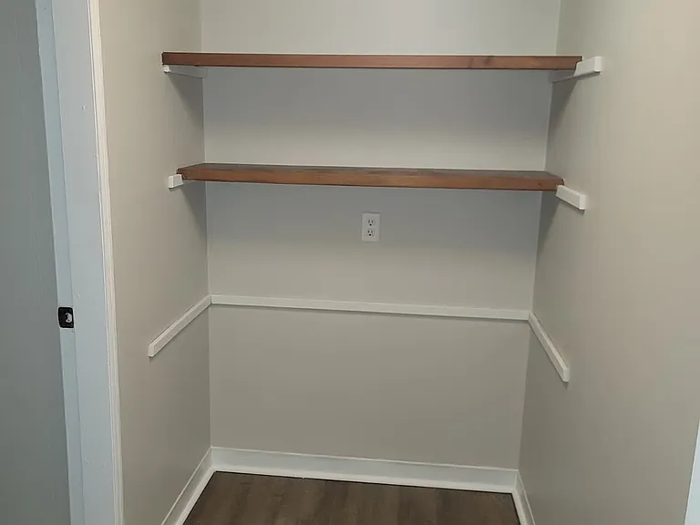 2610 Demaret Dr — Photo 12