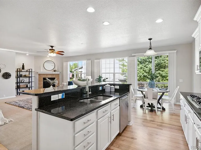 16639 Dyer Way — Photo 12