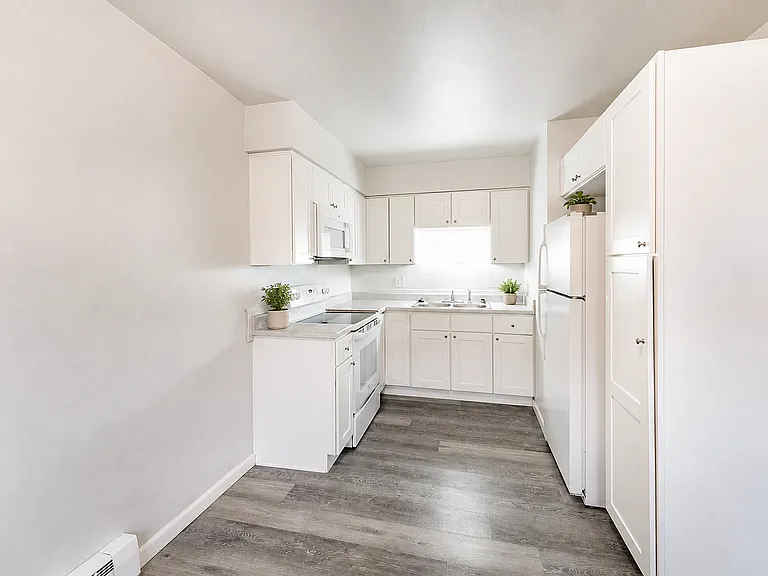2155 King St #A — Photo 2