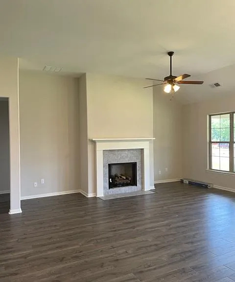 80 Briar Hollow Ln — Photo 4
