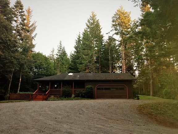 3rd image of 550 Glenwood Ln
