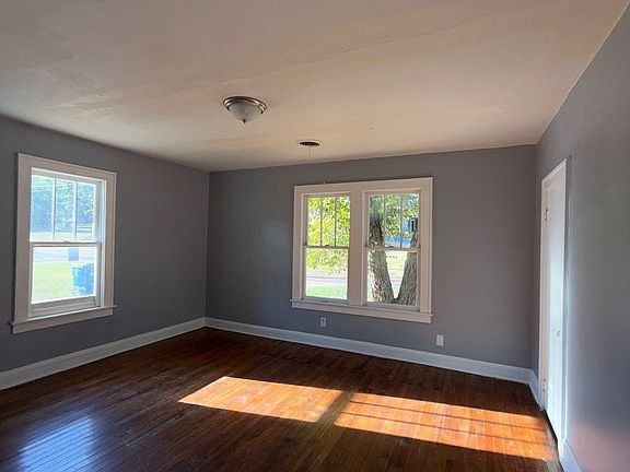 2nd image of 519 W Liberty Ave