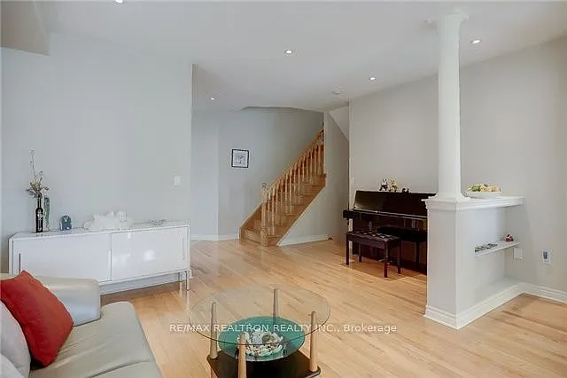 15 Dragonfly Ave — Photo 5