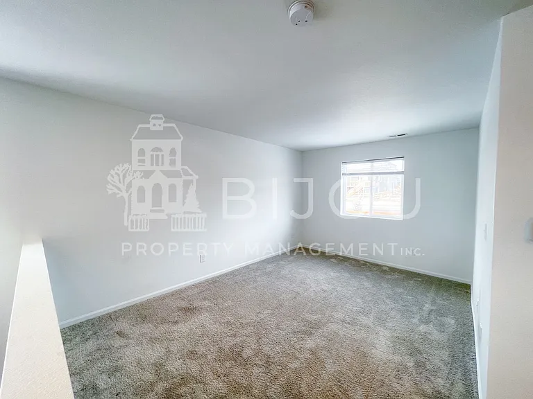 5250 Makalu Dr — Photo 14
