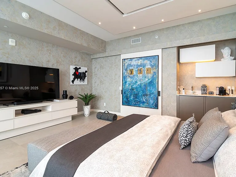 18975 Collins Ave #4102 — Photo 25