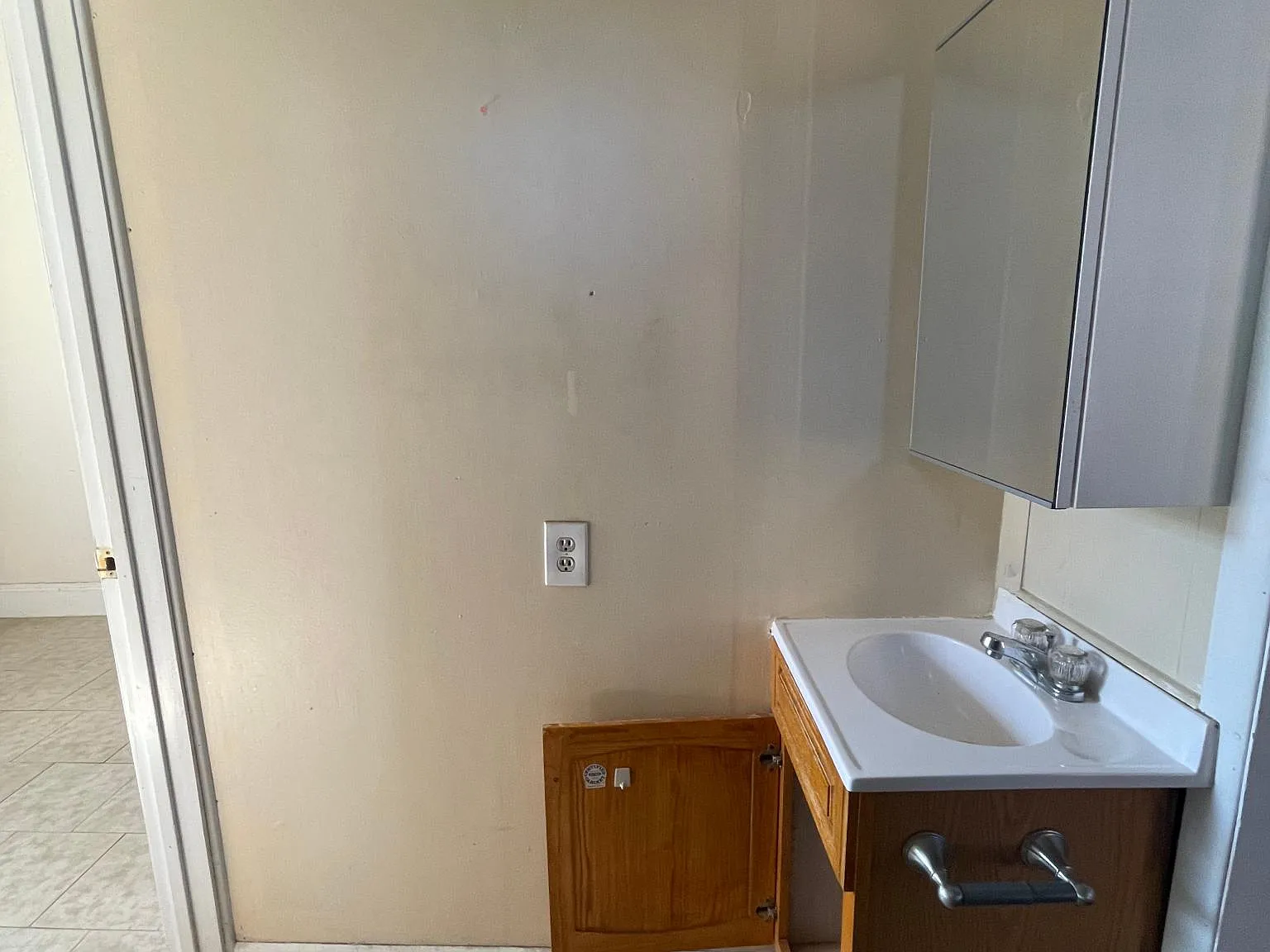 46 W Mount Airy Ave — Photo 3