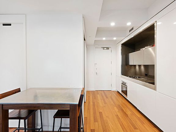 5th image of 15 William St APT 18D