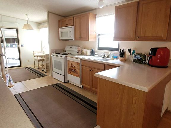 5th image of 14728 Vamora Dr #2094