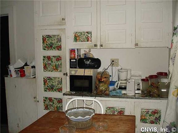 3rd image of 432 W Ostrander Ave