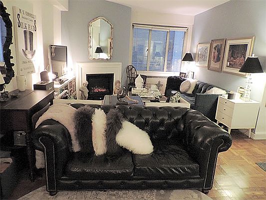 3rd image of 40 Central Park S #9I