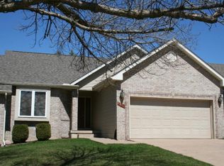 3314 Maplecrest Rd, Bettendorf, IA 52722