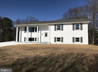 24941 Sotterley Rd, Hollywood, MD 20636
