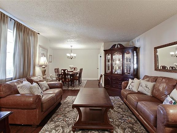 3rd image of 3741 Plymouth Pl