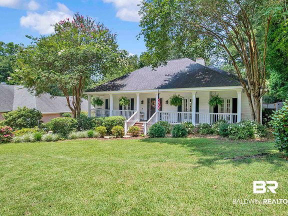 3rd image of 104 Mockingbird Ln