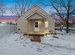 1317 Hillcrest Dr, Kaukauna, WI 54130