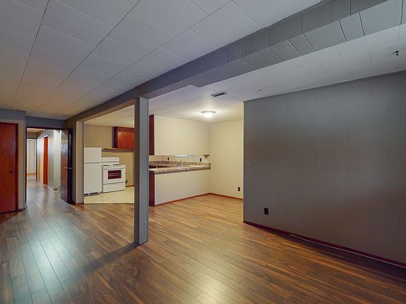 5th image of 454 30th Ave NW