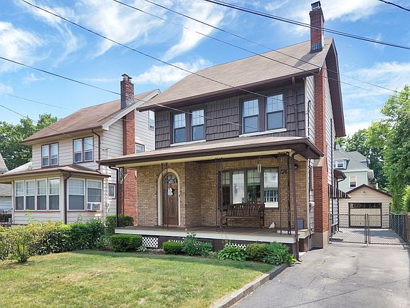 2nd image of 70 Farrandale Ave