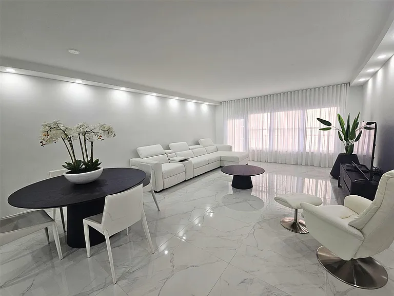 3750 Galt Ocean Dr #209 — Photo 9