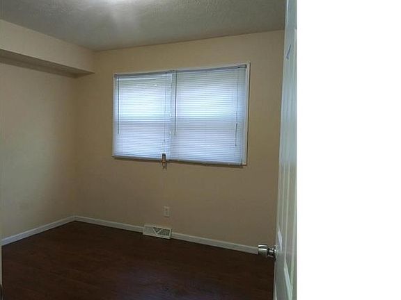 3rd image of 1707 School St APT 4