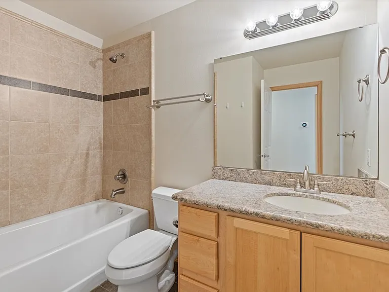5062 23rd Ave SW — Photo 22