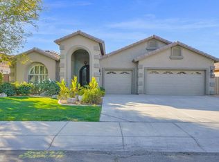 957 E Cedar Dr, Chandler, AZ 85249