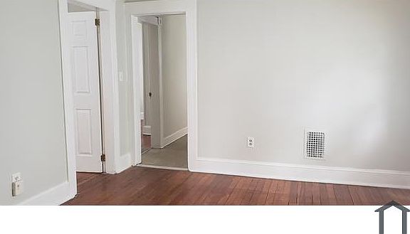 5th image of 111 Smith St #1