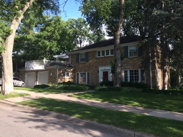 4901 Queen Ave S, Minneapolis, MN 55410