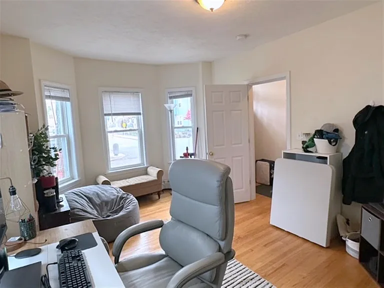 391 Columbia St #1 — Photo 10