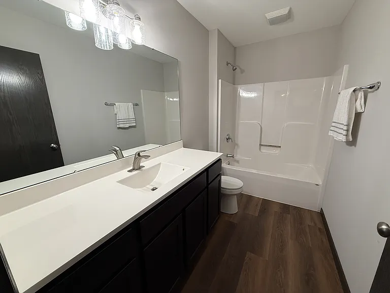 930 Waters Edge Ct — Photo 17