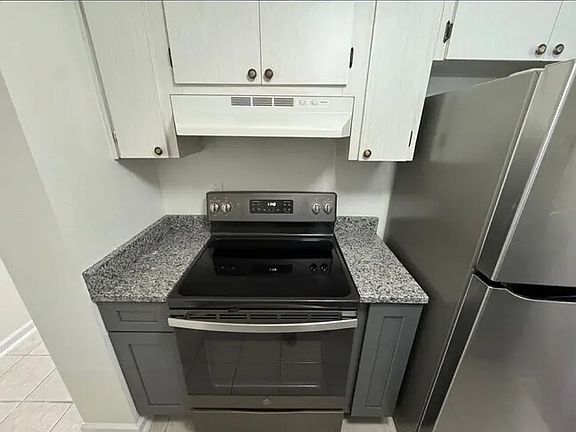 5th image of 8440 Old Post Rd #102